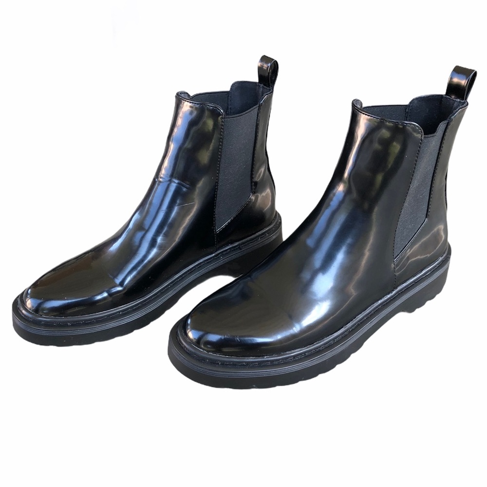 Black Boots
